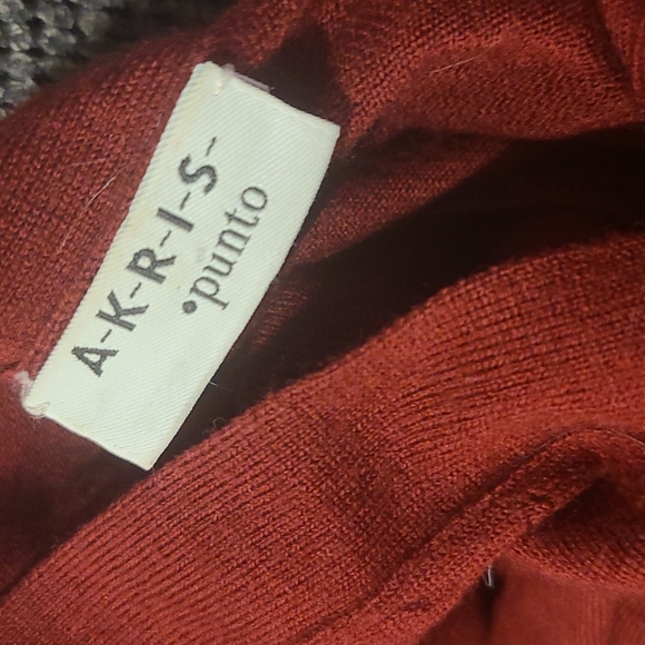 Akris Punto Fooler/Twofer Built-In Cardigan Top - Size 4 - 100% Wool, Red, Mock - Picture 2 of 6